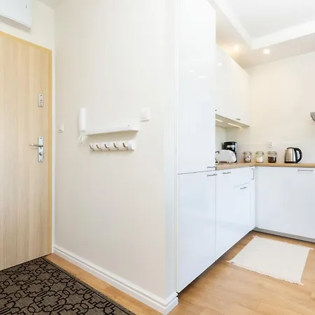 In Northern By Renters * Γκντίνια